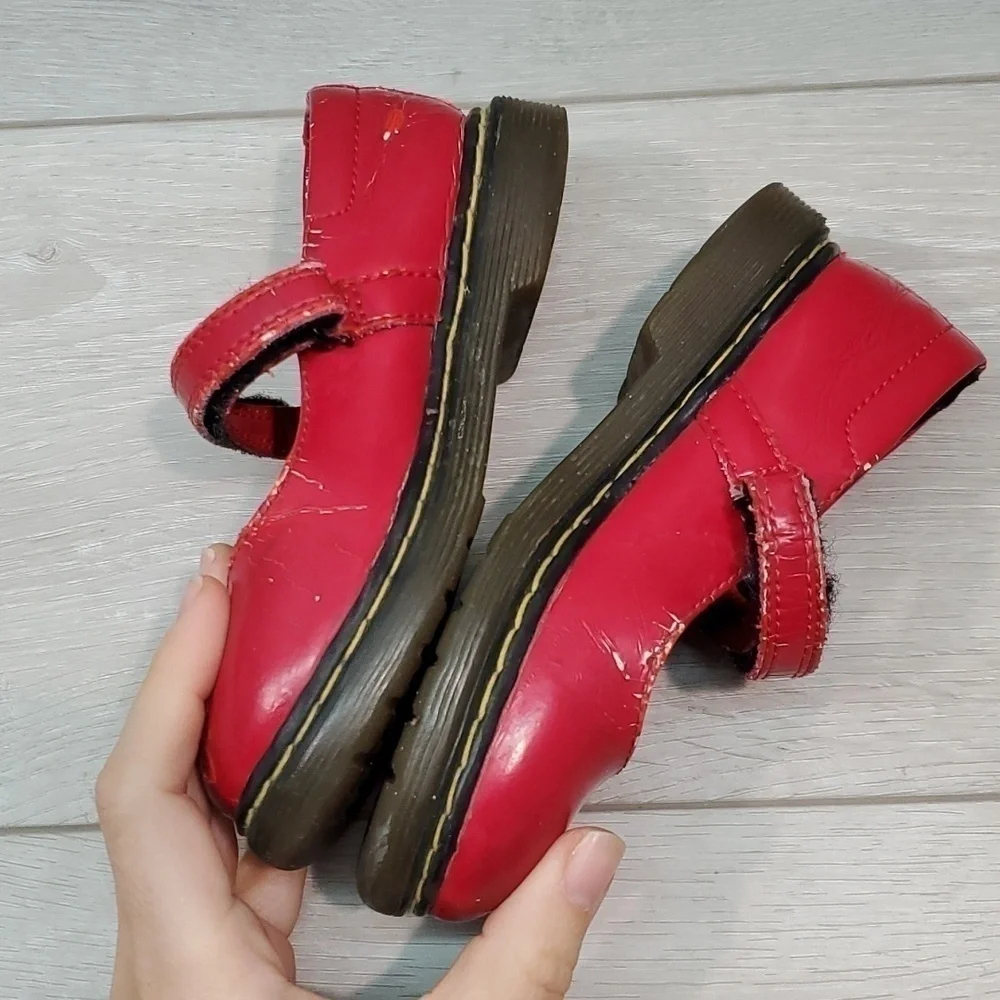Dr.Martens Kids Girls Leather Red Tully Clogs shoes sz 9Toddler